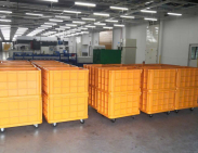 Mua thùng nhựa đặc free ship