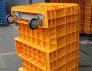 Ưu đãi thùng nhựa đặc mua nhiều