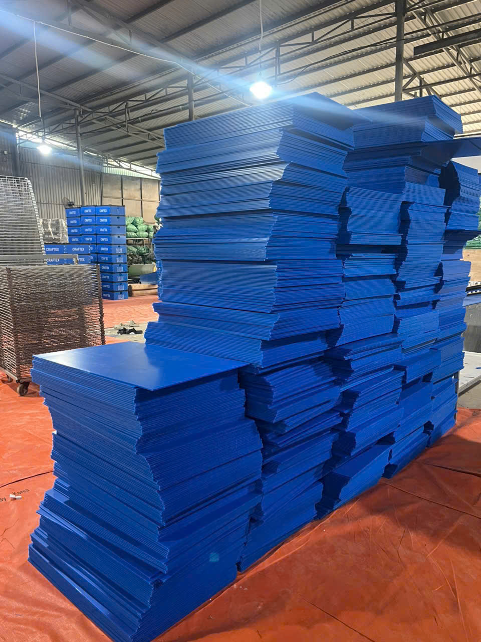 Thùng nhựa Danpla có nắp tiện lợi, siêu bền, giá tốt 2026