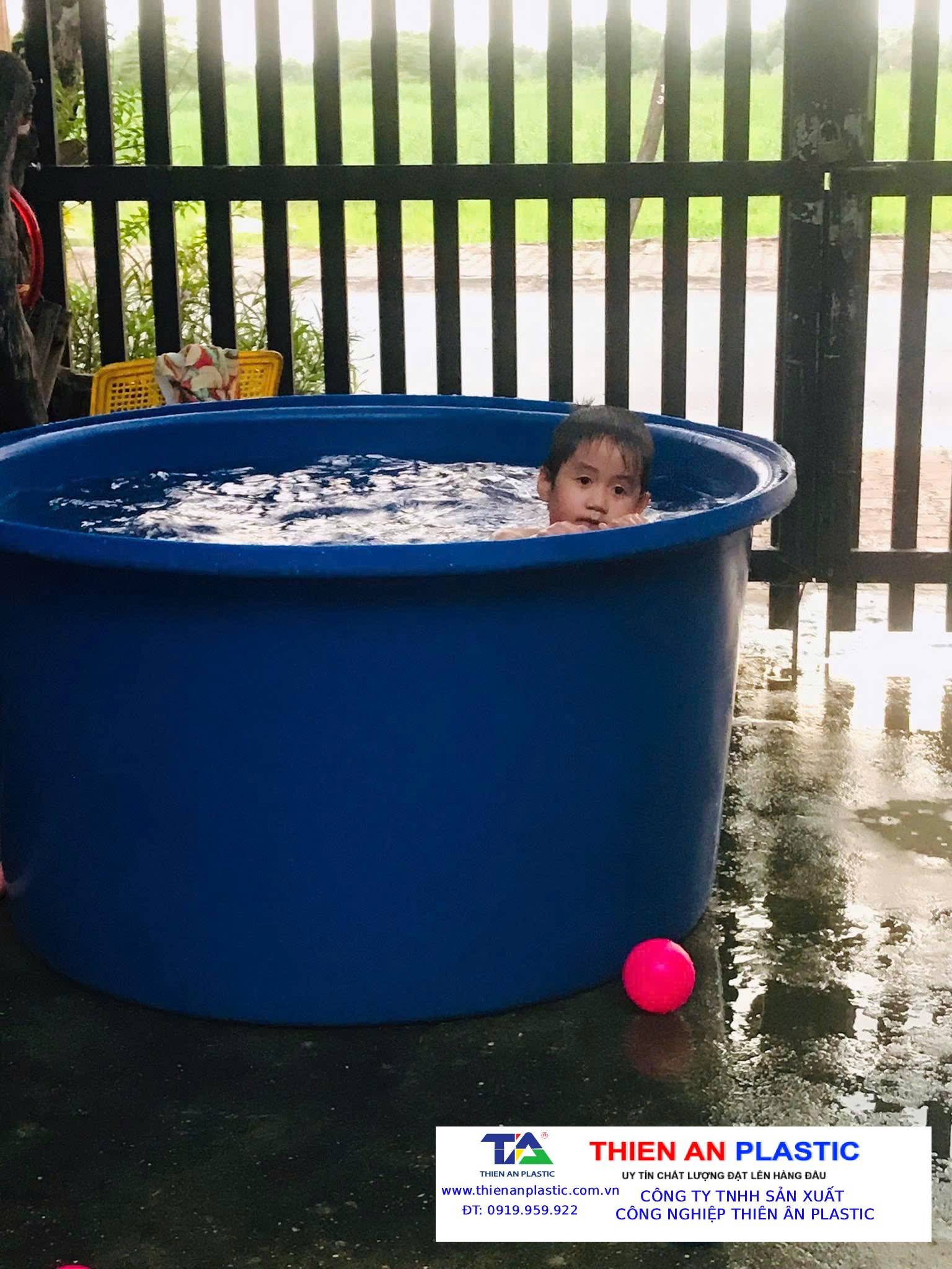 Thùng Nhựa Lớn Điện Biên