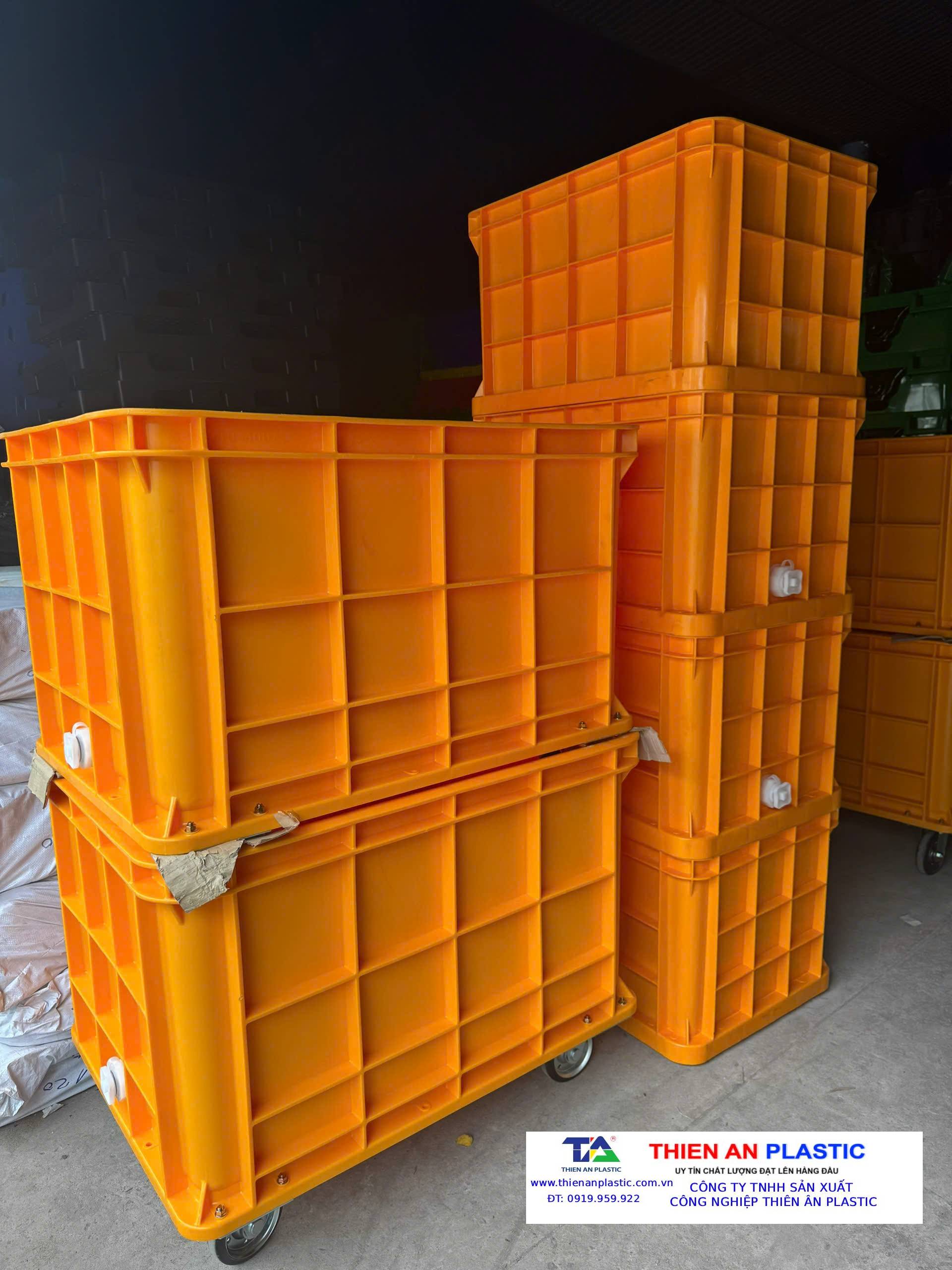 Thùng Nhựa Lớn Quận 2