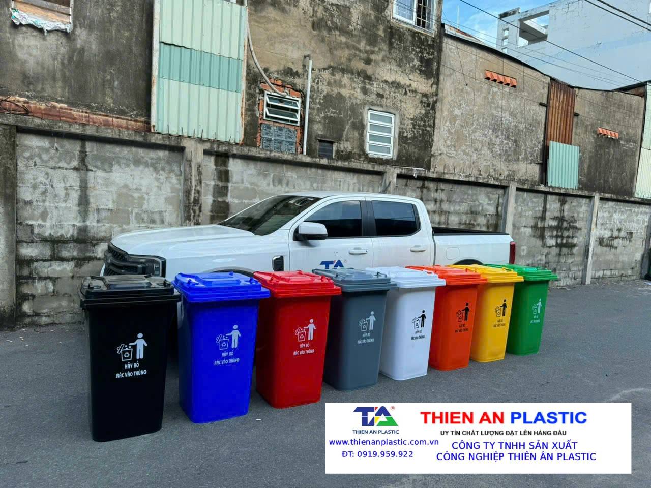 Thùng rác công cộng Quận 3