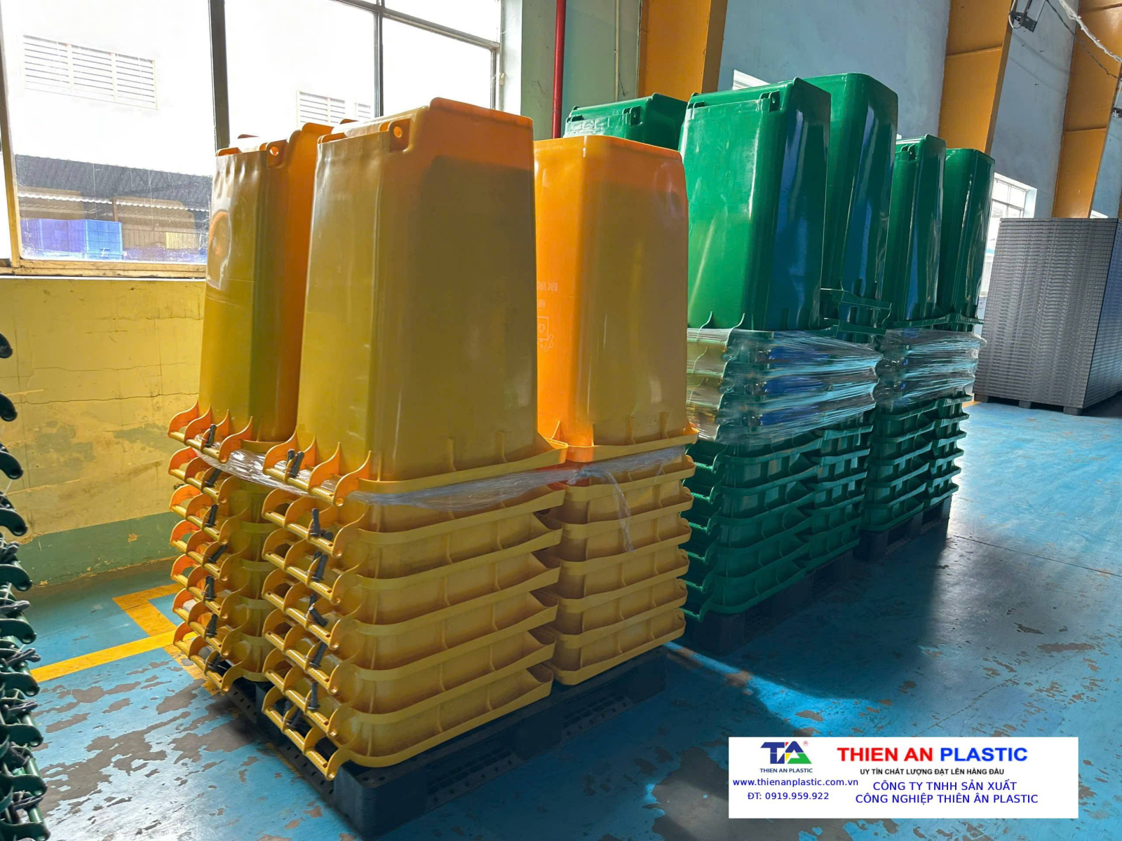 Bảng báo giá thùng rác nhựa công cộng