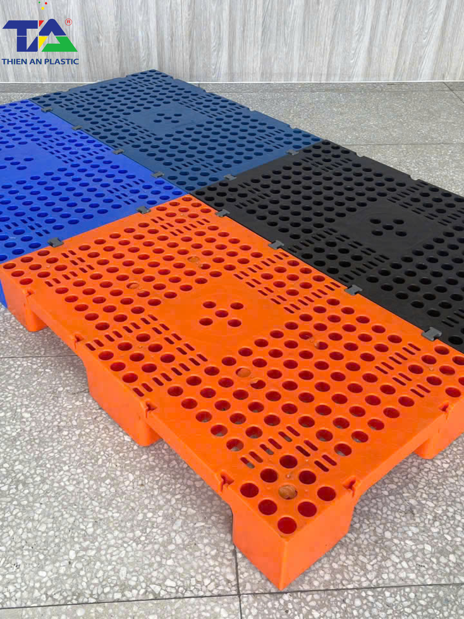 Pallet Nhựa Lót Sàn 135 (KT: 1000 x 600 x 135mm)