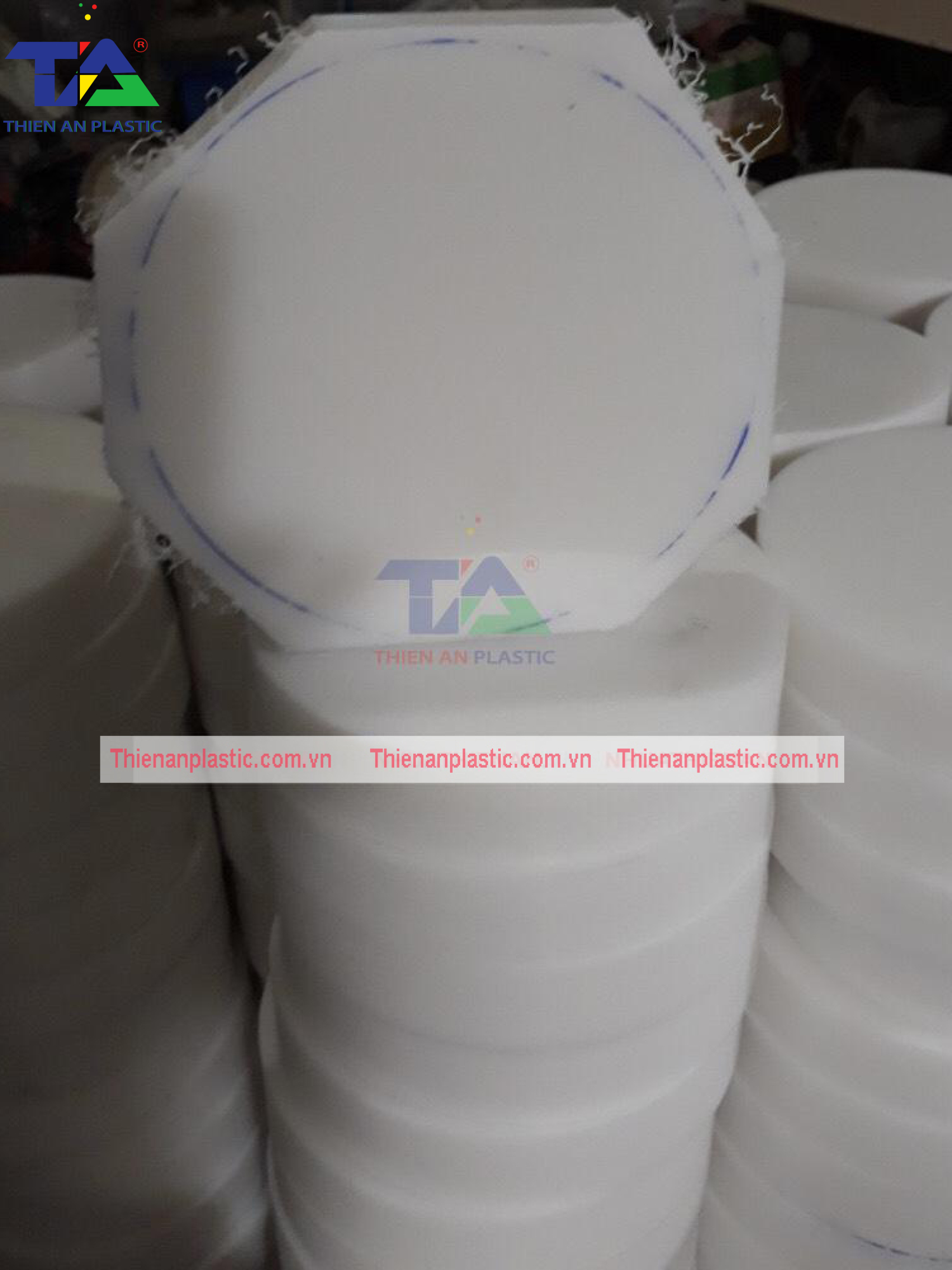 Thớt Nhựa Tròn Chặt Thịt (KT: Ø400 x 100 mm)