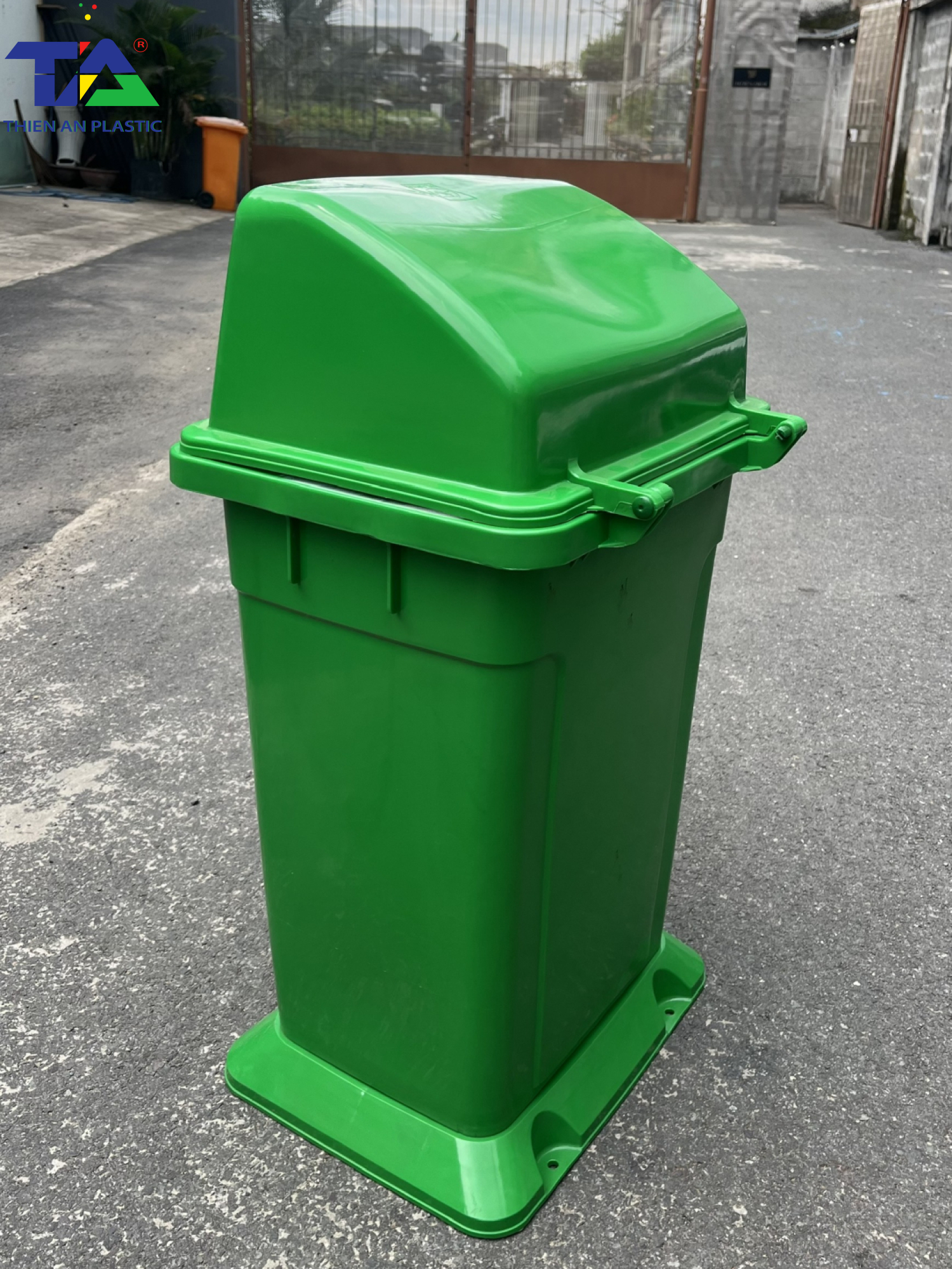 Thùng Rác Nắp Hở 90 Lít (KT: 405 × 540 × 946mm)